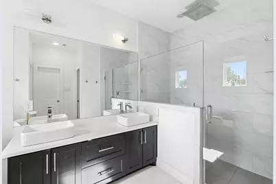 212 Pheasant Street, Houston, TX 77018 - Photo 11