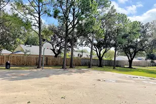 4803 Shadowdale Dr, Houston, TX 77041 - Photo 13