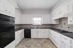 2306 Vine Creek Dr, Kingwood, TX 77345 - Photo 9