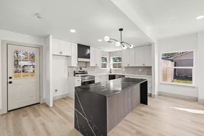 106 Burgundy Lane, League City, TX 77573 - Photo 17