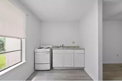 806 East Emily Avenue #5, Wharton, TX 77488 - Photo 3