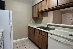 1516 Bay Area Blvd Blvd, Houston, TX 77058 - Photo 5