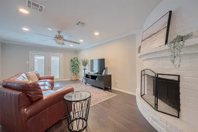 14688 Perthshire Road #C, Houston, TX 77079 - Photo 9