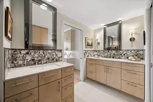 49 Briar Hollow Ln, Houston, TX 77027 - Photo 19