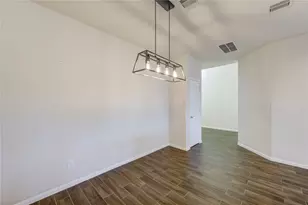 8335 Hawthorn Vly Ln, Houston, TX 77095 - Photo 5