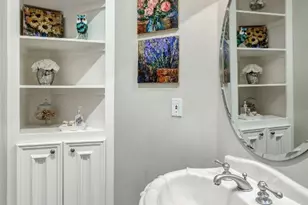 2925 Nottingham St, West University Place, TX 77005 - Photo 11