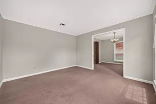 11710 N Petersham Dr, Houston, TX 77031 - Photo 5