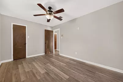 11710 N Petersham Drive, Houston, TX 77031 - Photo 39