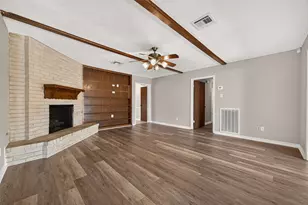 11710 N Petersham Dr, Houston, TX 77031 - Photo 9