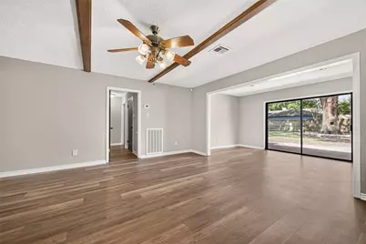 11710 N Petersham Drive, Houston, TX 77031 - Photo 13