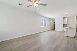 384 Sunrise Ranch Dr, Montgomery, TX 77316 - Photo 5