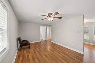 303 Linwood St, Houston, TX 77011 - Photo 7