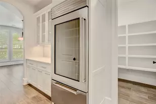 2215 Pleasant Hill Dr, Friendswood, TX 77546 - Photo 15