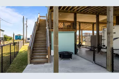 1763 Croaker Lane, Crystal Beach, TX 77650 - Photo 15