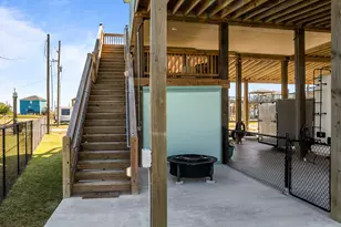 1763 Croaker Ln, Crystal Beach, TX 77650 - Photo 15