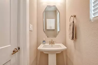 882 Fortune St Street, Houston, TX 77088 - Photo 17