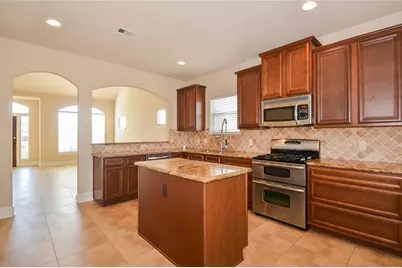 10202 Black Forest Court, Conroe, TX 77385 - Photo 3