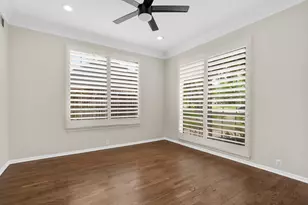 1518 Honeysuckle Ln, Sugar Land, TX 77479 - Photo 9
