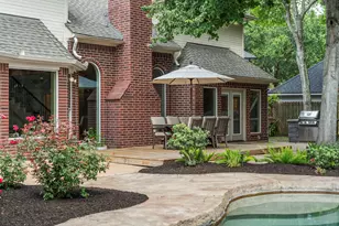 1518 Honeysuckle Ln, Sugar Land, TX 77479 - Photo 43