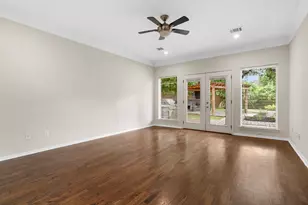 1518 Honeysuckle Ln, Sugar Land, TX 77479 - Photo 23