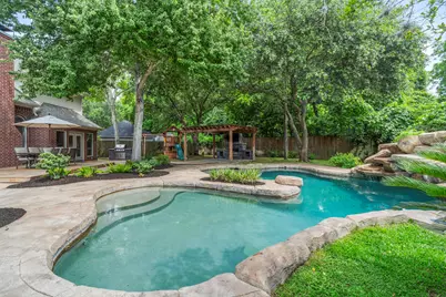 1518 Honeysuckle Lane, Sugar Land, TX 77479 - Photo 3
