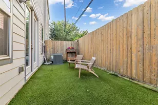 1402 Crocker St, Houston, TX 77019 - Photo 35