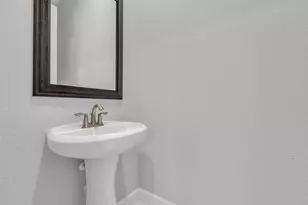 1402 Crocker St, Houston, TX 77019 - Photo 21