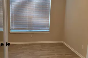 405 Rise Ln, Montgomery, TX 77316 - Photo 7