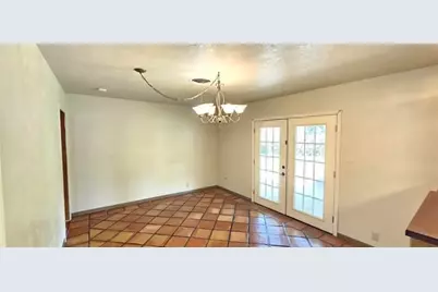 2410 Bradford, Orange, TX 77360 - Photo 11