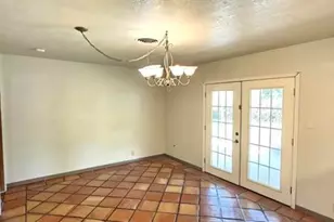 2410 Bradford, Orange, TX 77360 - Photo 11
