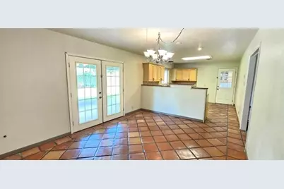 2410 Bradford, Orange, TX 77360 - Photo 9