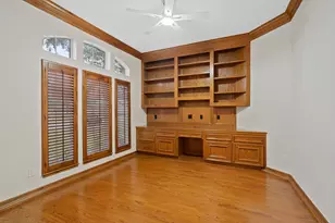 7322 Greatwood Lake Dr, Sugar Land, TX 77479 - Photo 7