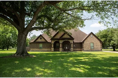 8951 N Garden Drive, Beaumont, TX 77705 - Photo 1