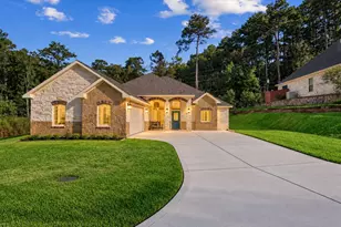 2504 W Greenbriar Dr, Huntsville, TX 77340 - Photo 1