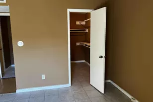 2100 Wilcrest Dr, Houston, TX 77042 - Photo 9