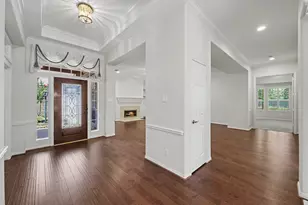 22 N Castlegreen Cir, The Woodlands, TX 77381 - Photo 13