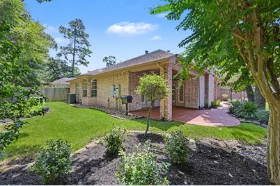 22 N Castlegreen Circle, The Woodlands, TX 77381 - Photo 45