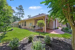 22 N Castlegreen Cir, The Woodlands, TX 77381 - Photo 45