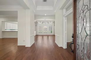 22 N Castlegreen Cir, The Woodlands, TX 77381 - Photo 7