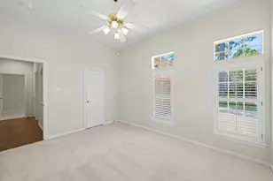 22 N Castlegreen Cir, The Woodlands, TX 77381 - Photo 31