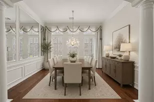 22 N Castlegreen Cir, The Woodlands, TX 77381 - Photo 11