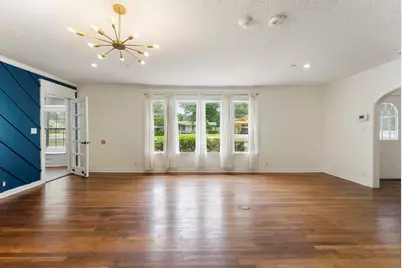 1009 Thomas Avenue, Conroe, TX 77301 - Photo 5