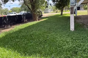 44 Starling Dr, Palacios, TX 77465 - Photo 5