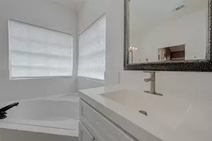 3322 E Cedar Hollow Dr, Pearland, TX 77584 - Photo 43