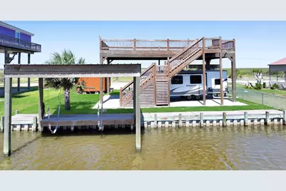 1515 Mabry Street, Gilchrist, TX 77617 - Photo 5