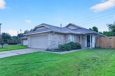 3922 Pintan Lane, Houston, TX 77014 - Photo 3