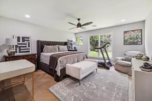 12727 Kingsride Ln, Houston, TX 77024 - Photo 9