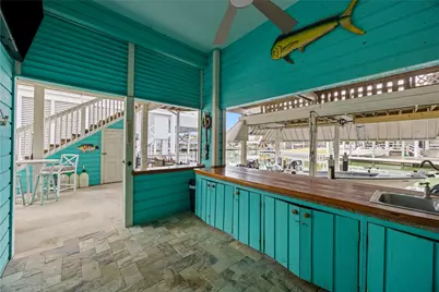 1114 Tiki Drive, Tiki Island, TX 77554 - Photo 31