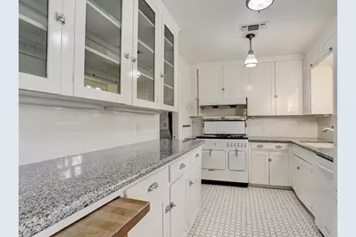 1652 Vassar Street, Houston, TX 77006 - Photo 9