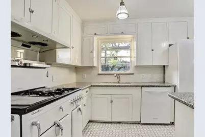 1652 Vassar Street, Houston, TX 77006 - Photo 11